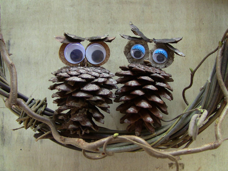 Lucky Owls of pine cones to wish a New Year